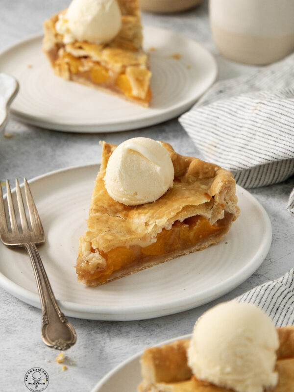Easy Classic Peach Pie with Canned Peaches